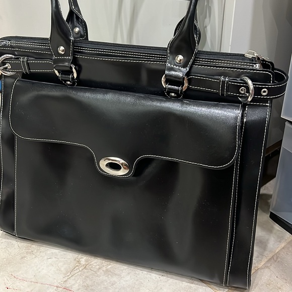 Mcklein WINNETKA | 15” Leather Laptop Briefcase like new - Picture 2 of 4